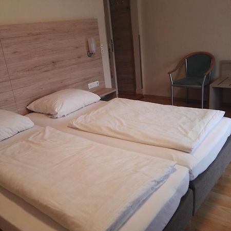 Hotel Gasthof Momm Brunnthal Kültér fotó