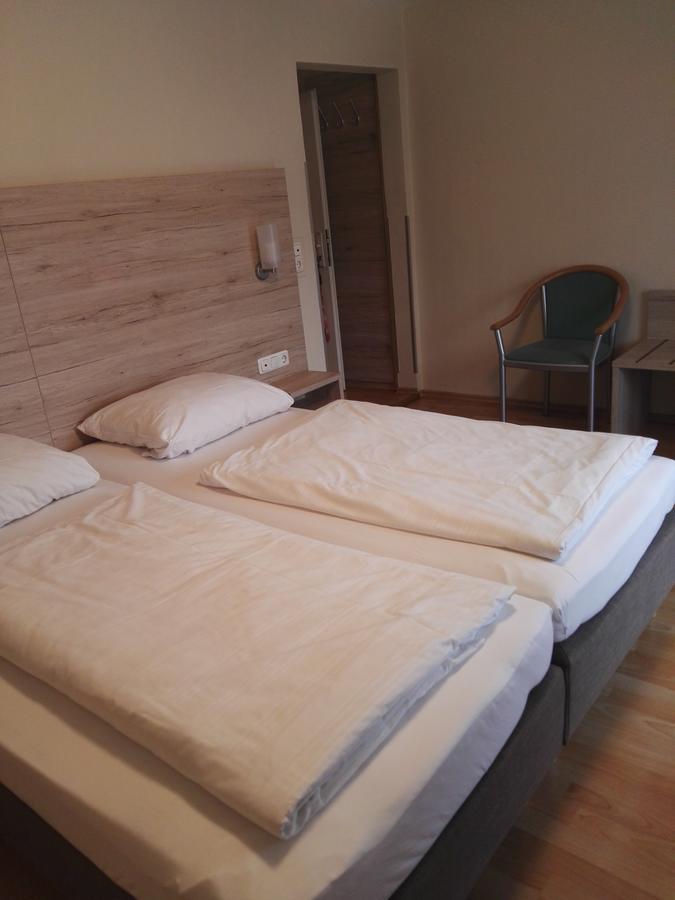 Hotel Gasthof Momm Brunnthal Kültér fotó